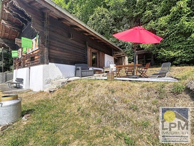 Ein untypisches Chalet im Herzen unberührter Natur