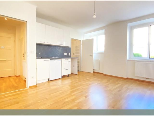 Ein Zimmer Apartment für Studenten