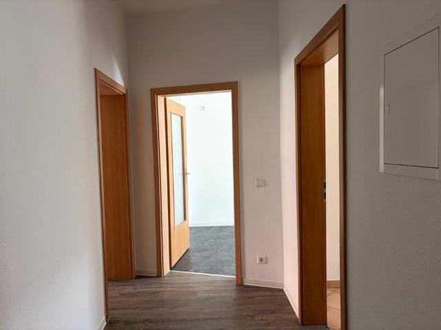 Ein Zimmer Wohnung mit sonnigem Balkon!