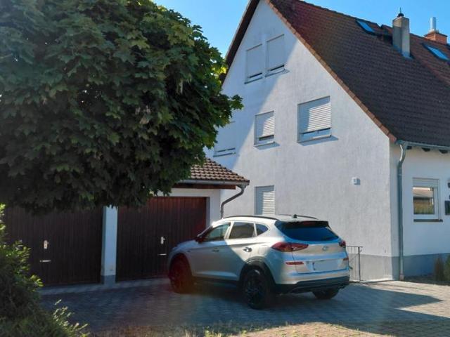 Ein Zuhause zum Ankommen – liebevoll gepflegte Doppelhaushälfte i