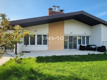 Ein Zuhause zum Ankommen und Wohlfühlen – Exklusiv sanierter Bungalow mit Wellnessbereich und großzügigem Garten