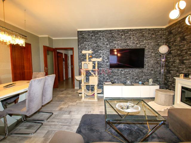 Ein Zuhause zum Wohlfühlen – helle 4 Zimmer Wohnung mit Balkon & eigenem Stellplatz