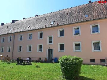 Ein Zuhause zum Verlieben: 4 Zimmer Wohnung mit sonnigem Grünblick, lichtdurchfluteten Räumen, hochwertig saniertem Badezimmer, großzügiger Küche & viel Platz für Familien!