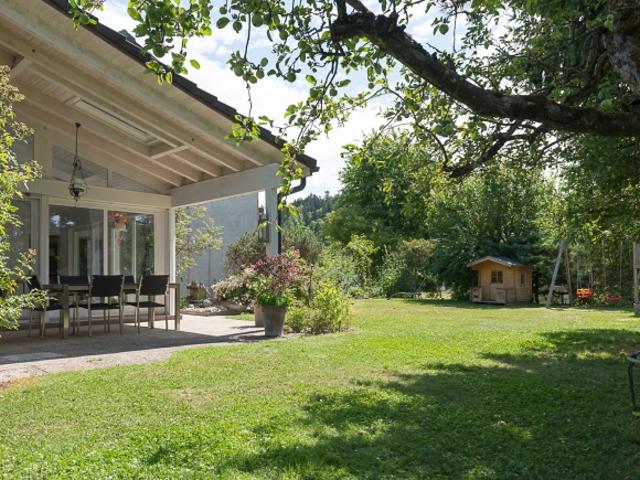 Ein Zuhause an ruhiger Lage mit Weite, Licht und viel Privatsphäre