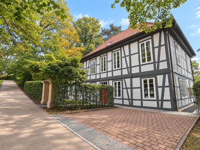 Ein Zuhause der besonderen Art: Exklusives 5 Zimmer Haus am Weinberg in Hildesheim