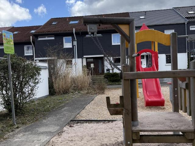 Ein Zuhause für die Familie! Reihenmittelhaus mit Garten & Spielplatz vor der Türe!