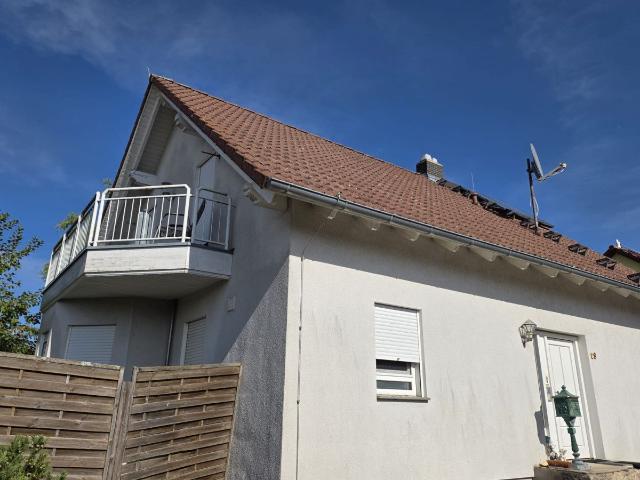 Ein Zuhause mit Charme: Einfamilienhaus mit Galerie, Balkon, Terrasse und Garage