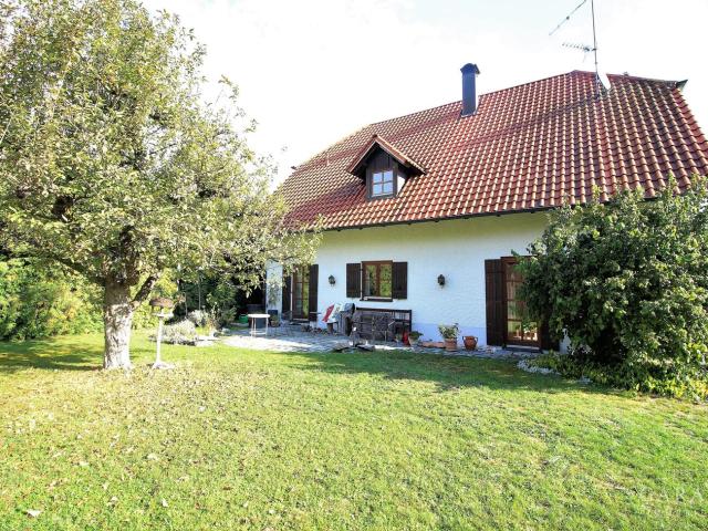 Ein Zuhause mit Charakter. Großzügig wohnen, Natürlich leben und Ruhe genießen!