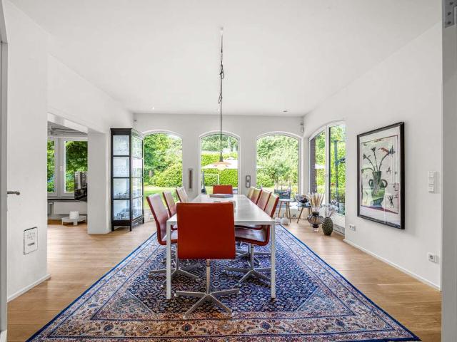 Ein Zuhause mit Ausstrahlung, Gartenparadies und viel Wohnqualität in Bestlage