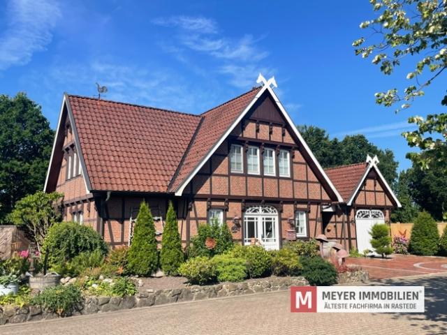 Ein Zuhause mit besonderer Atmosphäre. Erstklassiges Fachwerkhaus mit Wintergarten in Rastede Obj. Nr. 6624