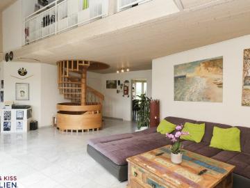 Ein Zuhause mit Hauscharakter auf drei Ebenen