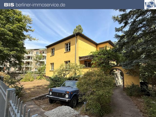 Ein Zuhause mit Seltenheitswert: Familienhaus mit separatem Gästehaus in Friedrichshagen