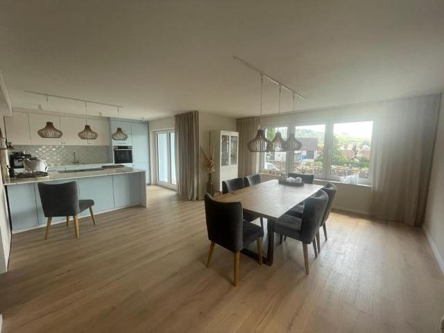 Ein Zuhause mit Weinbergblick, Charakter und Raum für eigene Idee