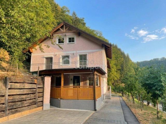 Ein Zuhause mit vielen Möglichkeiten: großzügiges Wohnhaus mit Potenzial für zwei Einheiten