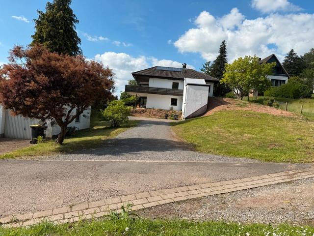 Ein Zweifamilienhaus mit traumhaften Blick