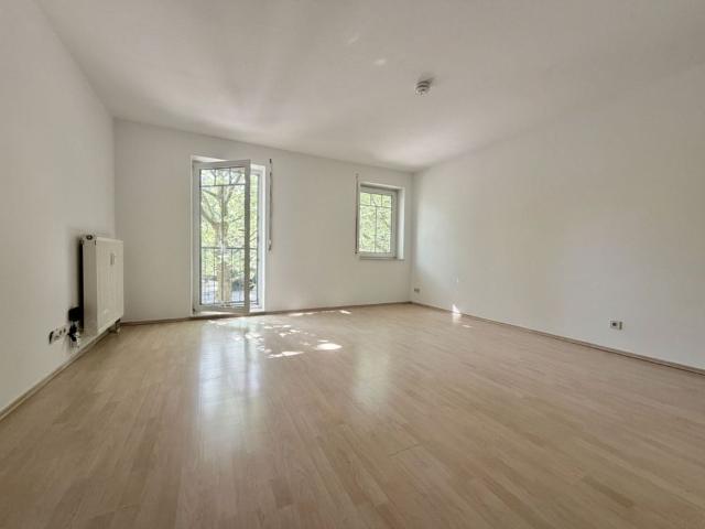 Einbauküche • 1 Zimmer • Uni nah • Wohnung • zur Miete • in Chemnitz • sei schnell !