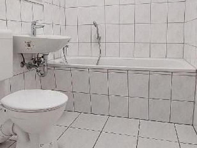 Einbauküche 1 Zimmer, Balkon, frisch saniert, Aufzug