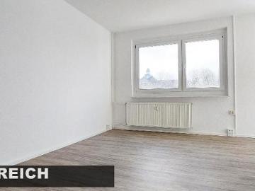 Einbauküche 1 Zimmer, Balkon, frisch saniert, Aufzug