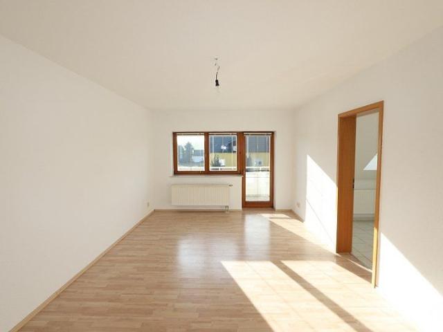 EINBAUKÜCHE, RÖHRSDORF, DACHGESCHOSS, BALKON, STELLPLATZ
