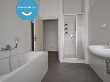 Eindrucksvoll • Stilecht • 3 Zimmer • Bad mit Wanne & Dusche • große alte Türen • Anschauen lohnt! ID: 1014