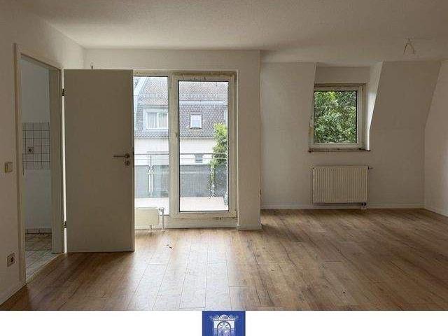 Eindrucksvolle Wohnung mit Balkon in gepflegter Umgebung!