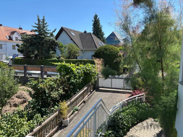 Eindrucksvolles Einfamilienhaus in erlesener Wohnlage !