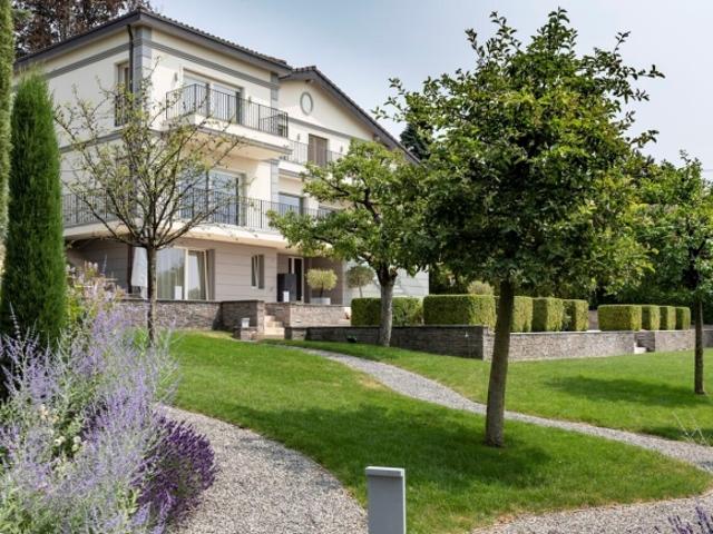 Eine Mischung aus Eleganz und Charakter für dieses Haus in Lausanne