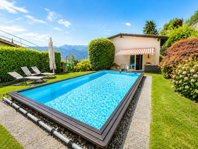 Eine Oase der Ruhe: Villa mit Pool und Panoramablick