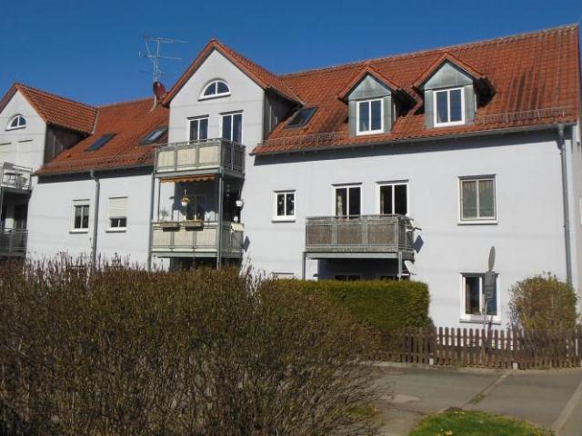 Eine attrakt. 3 RW m. Westbalkon & PKW Aussenstellpl. kommt im 1.OG in Gera Röppisch zur Vermietung