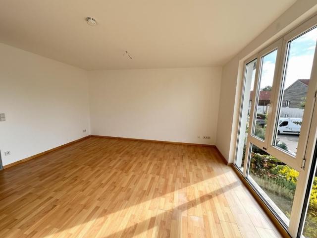 Eine attraktive 3 Zimmer Wohnung mit Südbalkon in Altglienicke
