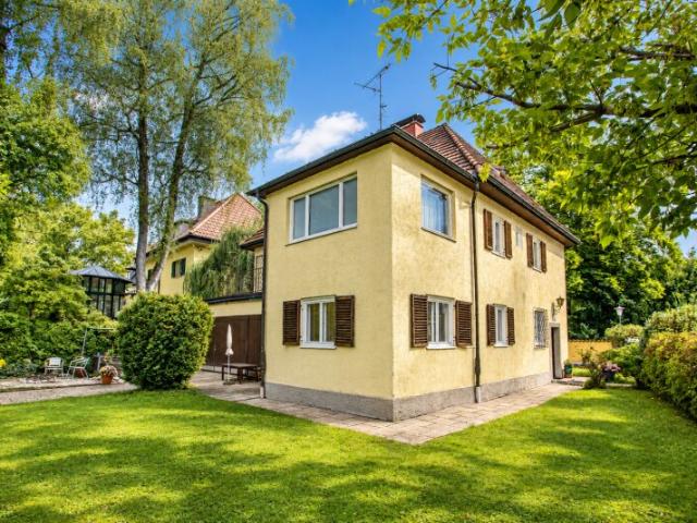 Eine besondere Privatadresse im Nonntal seltener Familienwohnsitz mit großzügigem Garten und außergewöhnlicher Entwicklungsperspektive