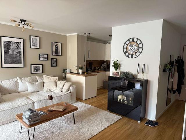 Eine der letzten freien 4 Zimmer Wohnungen – Wohnen in der obersten Etage