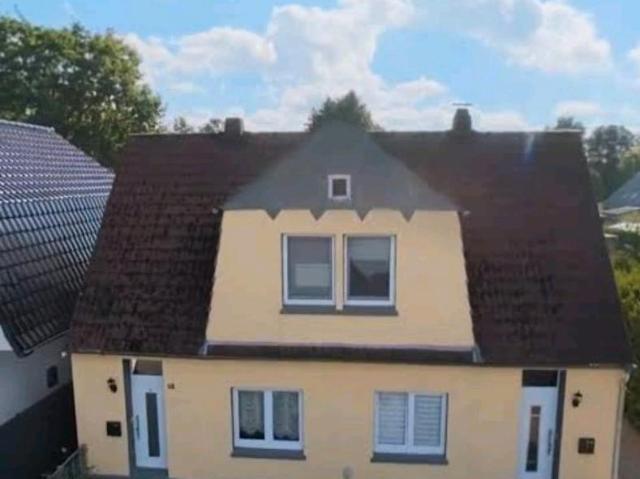 Eine einmalige Gelegenheit: Zwei Häuser nebeneinander Schonnebeck