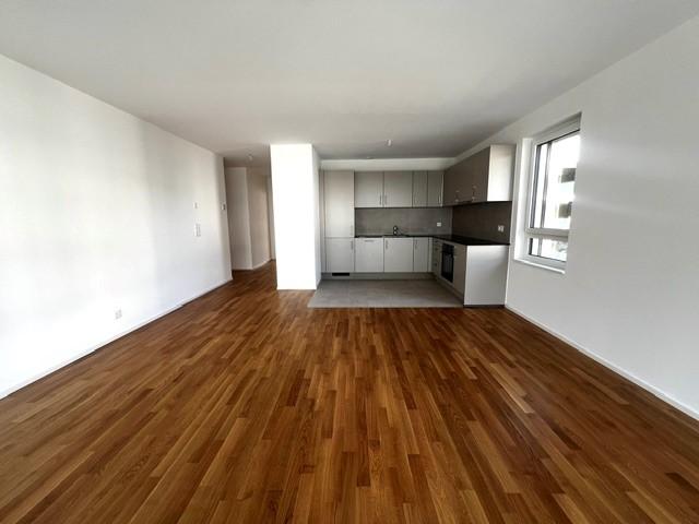 Eine prächtige 2,5 Zimmer Wohnung im 2. Stock mit großzügigem Balkon D204