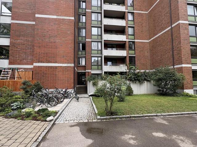 Eine seltene Gelegenheit in Toplage stilvolle 2,5 Zimmer Wohnung mit außergewöhnlicher Wohnqualität