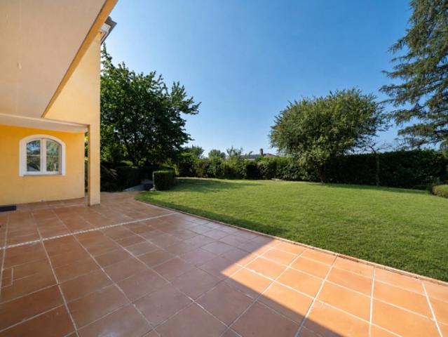 Eine seltene Villa mit mediterranem Charme