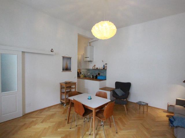 Eine sonnige Wohnung im Herzen von Wien, Vienna Amsterdam Apartments for Rent