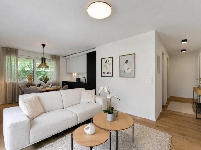Eine zeitgenössische Umgebung mit einem privaten Garten