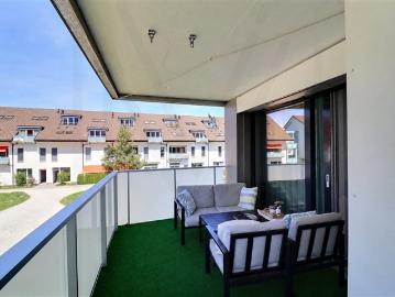 Eine zeitgenössische Kunst des Lebens nur einen Steinwurf vom Zentrum von Bulle entfernt – prächtige 3,5 Zimmer