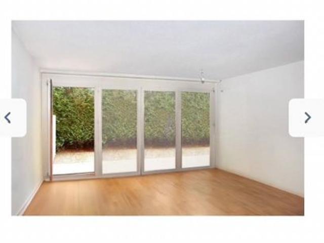 Eineinhalb Zimmer Wohnung