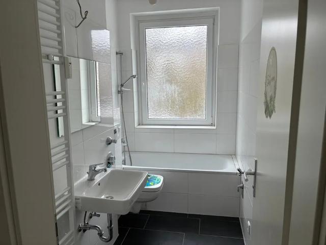 Einen Monat ohne Grundmiete bei Anmietung im Dezember 3 Zimmer Wohnung
