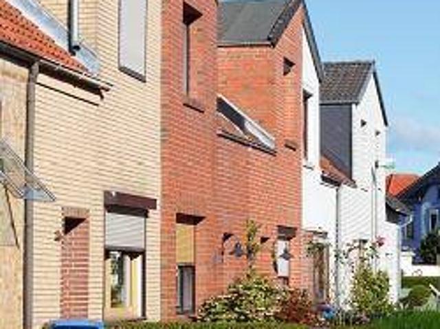 Einfamilien Doppelhaushälfte mit Doppel Carport