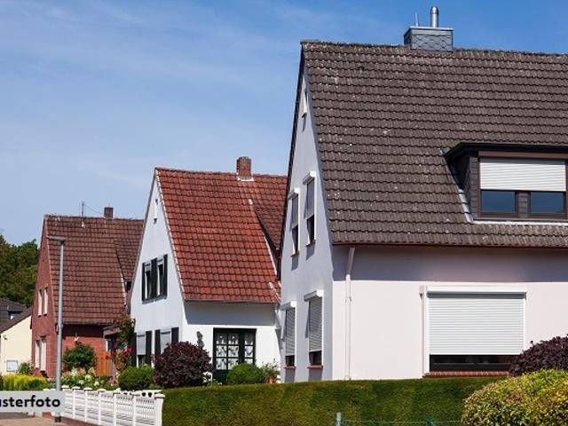 Einfamilien Reihenmittelhaus Wohnungseigentum nebst Terrasse und Stellplatz
