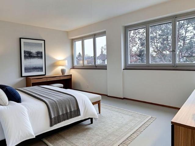 In 9 Minuten von Echallens entfernt, seltenes und außergewöhnliches Architektenhaus im Le Corbusier Stil, komplett renoviert, großzügige Räume, wunderschöner Park
