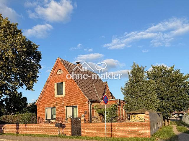 Einfamilienhaus 127 m2 & Halle 140 m2
