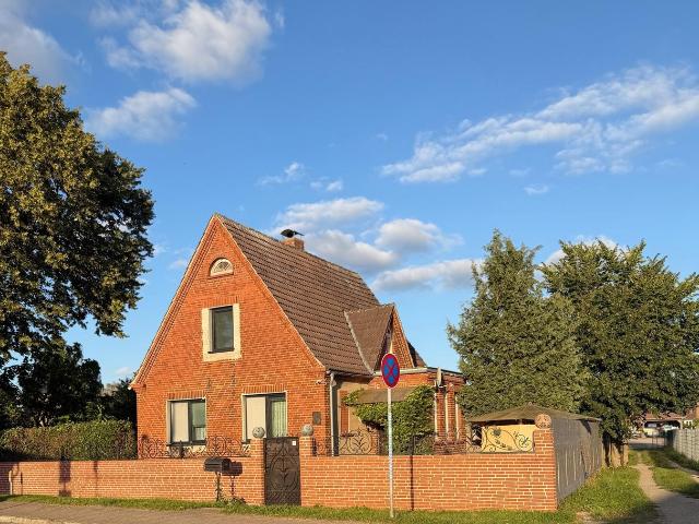 Einfamilienhaus 127 m2 & Halle 140 m2 ohne Makler
