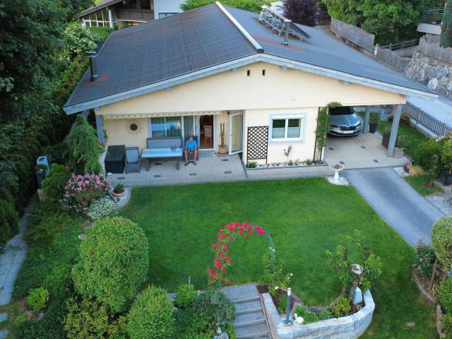 Einfamilienhaus 160m² mit Garten und 4 Parkplätzen und vielen Extras
