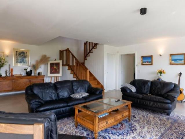 Einfamilienhaus 7.5 Zimmer