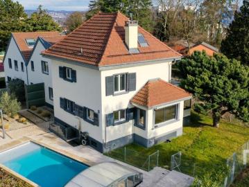 Einfamilienhaus 7.5 Zimmer