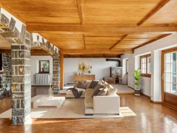 Einfamilienhaus 7.5 Zimmer